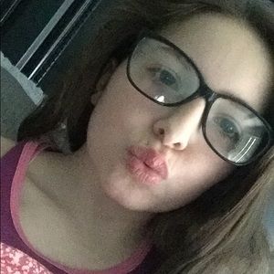 Meet your Posher, Juliana